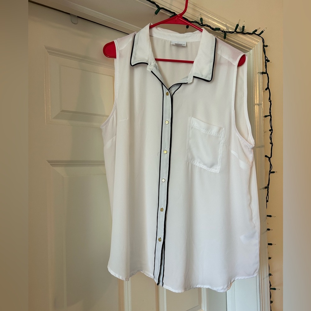 Liz Claiborne White Blouse with Black Accents